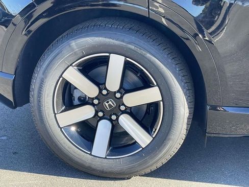 New 2025 Honda Prologue Touring image 9