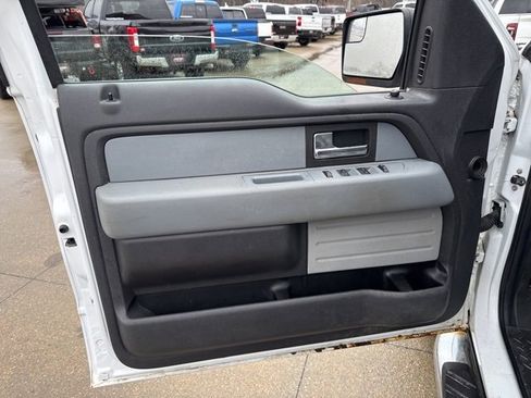 Used 2012 Ford F150 XLT w/ XLT Chrome Pkg image 17