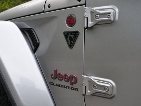 Used 2020 Jeep Gladiator Rubicon image 16