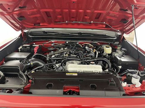 Certified 2025 Toyota Tacoma SR AWD/4WD image 21
