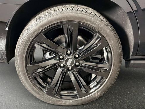 Used 2026 Cadillac Escalade Platinum Sport AWD/4WD image 18