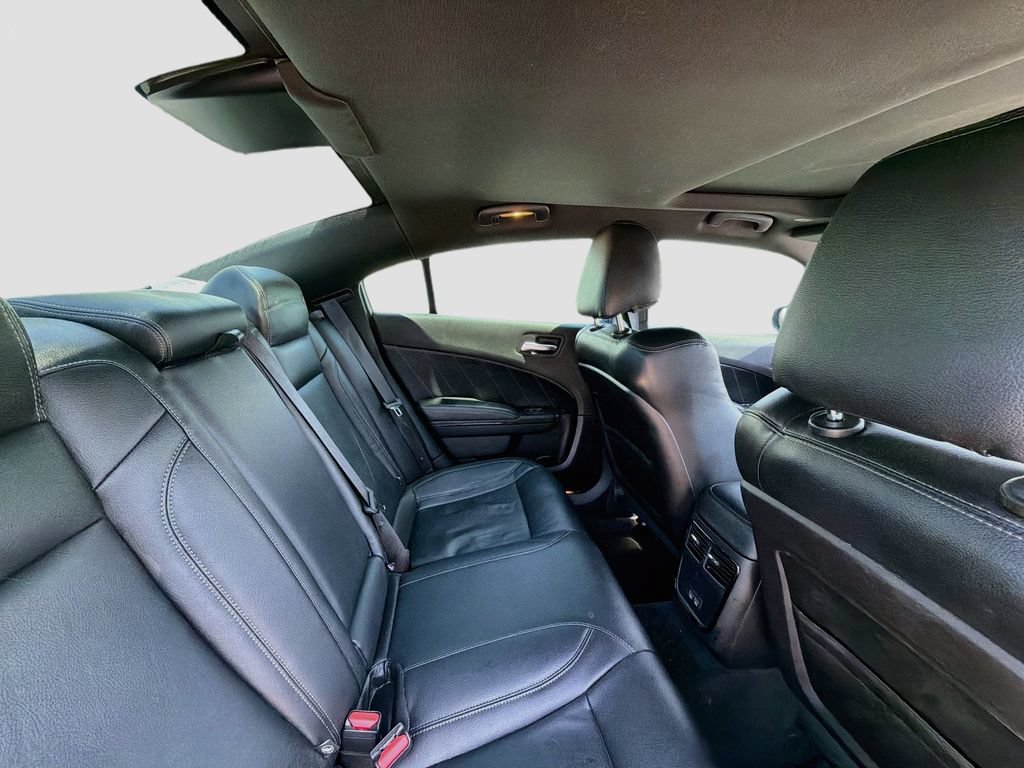 Used 2023 Dodge Charger R/T w/ Blacktop Package RWD image 31