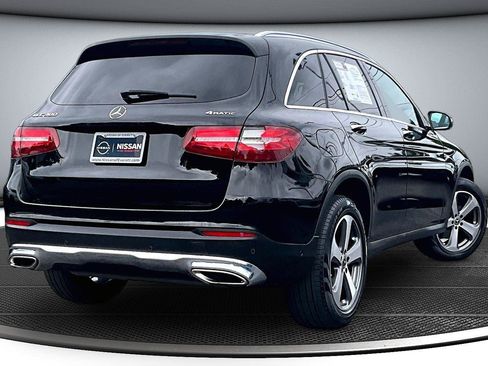 Used 2018 Mercedes-Benz GLC 300 4MATIC image 7
