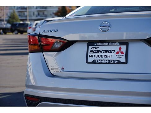 Used 2022 Nissan Altima 2.5 S image 10