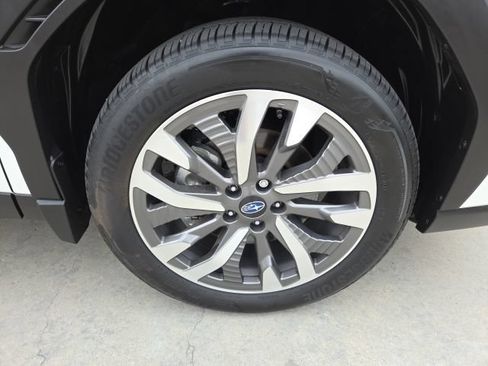 Used 2025 Subaru Forester Touring AWD/4WD image 14