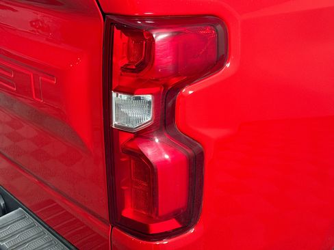 Used 2020 Chevrolet Silverado 1500 LT Trail Boss image 40