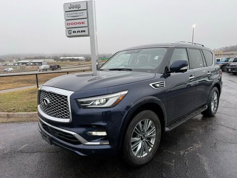 Used 2024 INFINITI QX80 Luxe image 2