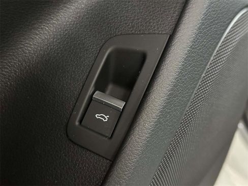 Used 2023 Audi Q8 Premium w/ Convenience Package image 18