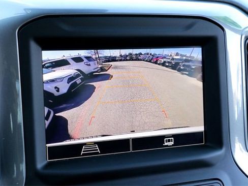 Used 2023 Chevrolet Silverado 1500 Custom image 17