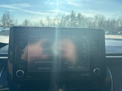 Certified 2022 Toyota Corolla LE image 31