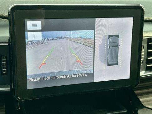 Used 2021 Ford Explorer Limited w/ Equipment Group 301A image 17