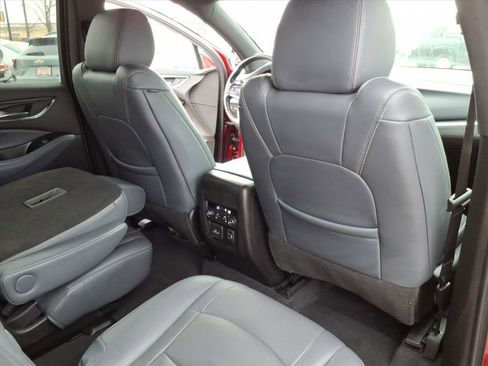Used 2024 Buick Enclave Premium image 16