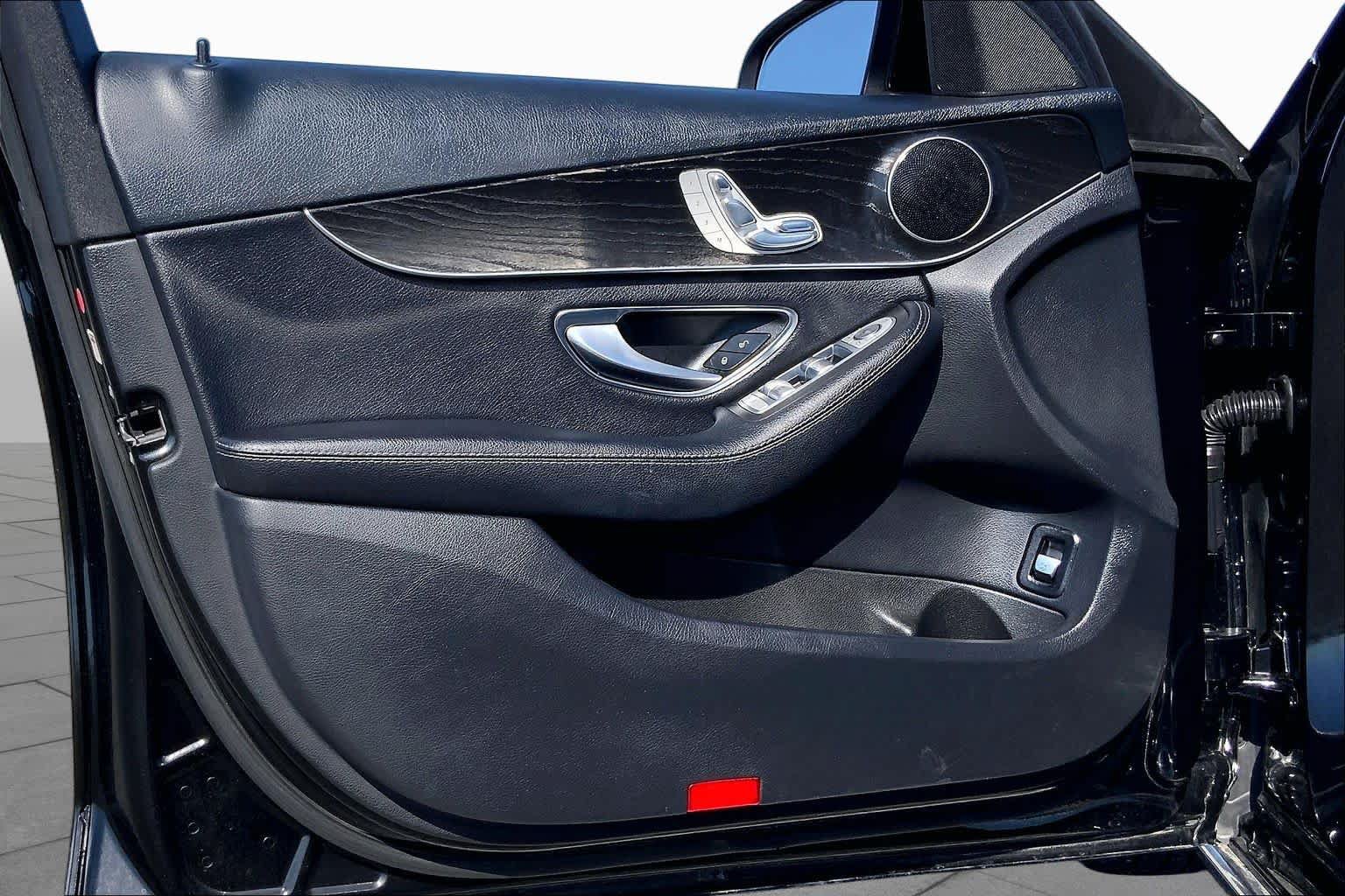 Used 2017 Mercedes-Benz C 300 Sedan image 21