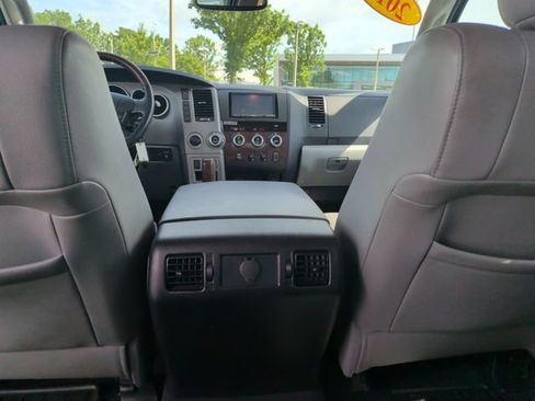 Used 2013 Toyota Tundra Platinum AWD/4WD image 31