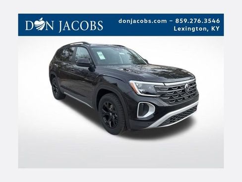 New 2026 Volkswagen Atlas Peak Edition AWD/4WD image 1