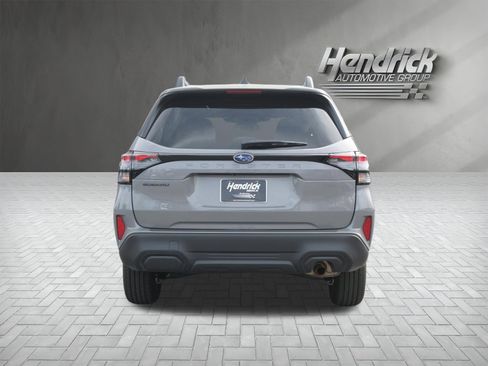 Used 2026 Subaru Forester Premium image 8