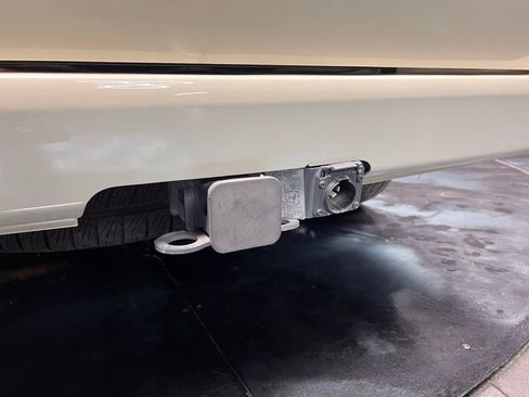 Used 2021 Mercedes-Benz Metris Passenger image 16