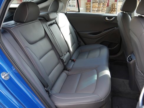 Used 2018 Hyundai Ioniq Limited w/ Limited Ultimate Package 03 image 27