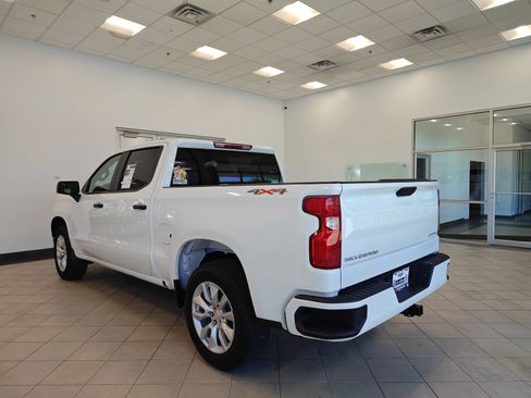 Used 2025 Chevrolet Silverado 1500 Custom AWD/4WD image 5