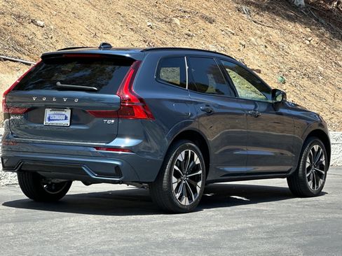 New 2026 Volvo XC60 T8 Plus w/ Climate Package AWD/4WD image 4