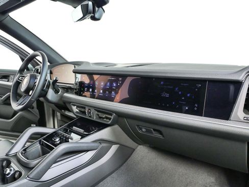 New 2026 Porsche Cayenne AWD/4WD image 24