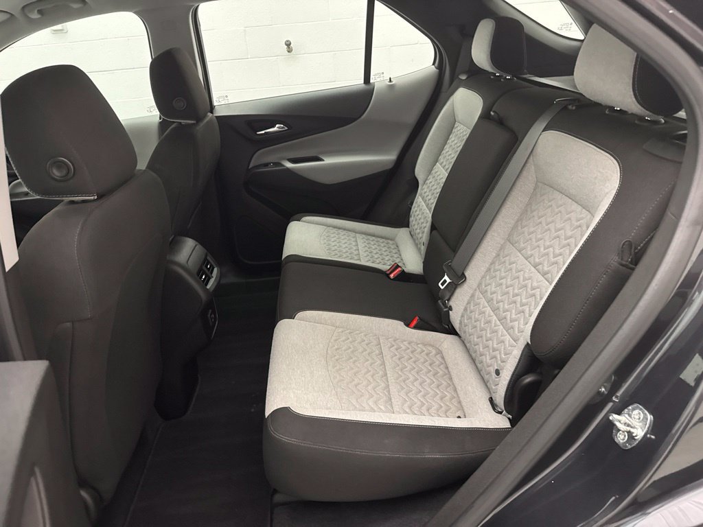 Used 2022 Chevrolet Equinox LS AWD/4WD image 34