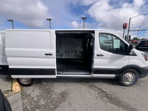 Used 2024 Ford Transit 250 Low Roof AWD image 23