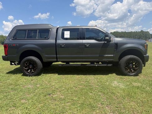 Used 2019 Ford F350 Lariat w/ Lariat Ultimate Package AWD/4WD image 4