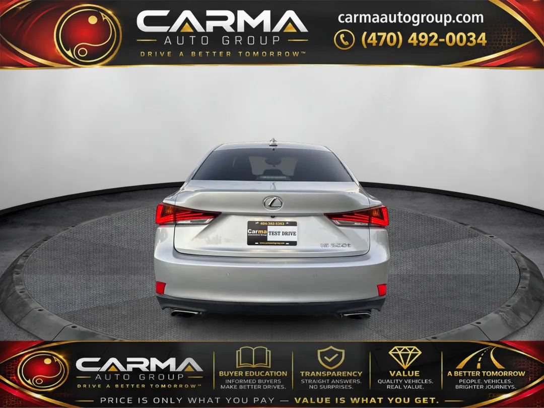 Used 2017 Lexus IS 200t w/ Premium Package RWD image 4