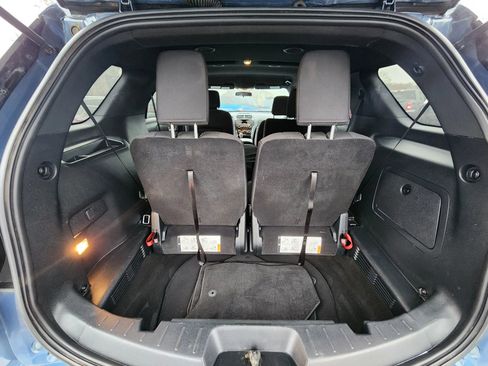 Used 2018 Ford Explorer XLT AWD/4WD image 23