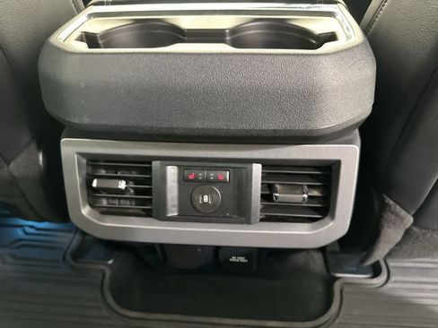 Used 2024 Ford F250 Lariat w/ Lariat Ultimate Package AWD/4WD image 21