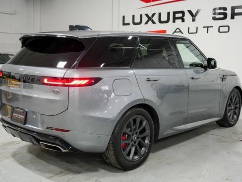 Used 2023 Land Rover Range Rover Sport SE Dynamic image 6