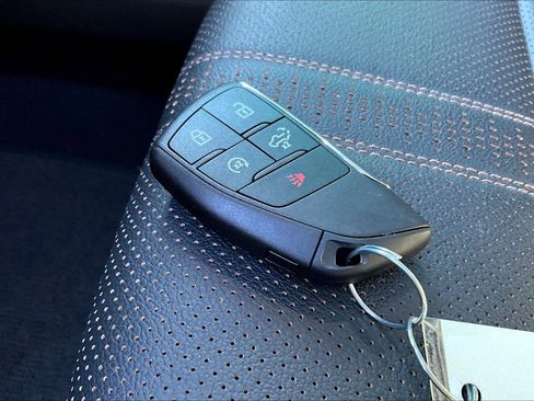 Used 2026 Chevrolet Silverado 1500 High Country w/ Midnight Edition image 11