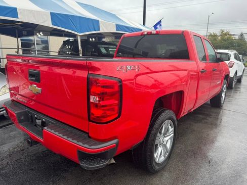Used 2018 Chevrolet Silverado 1500 Custom w/ Custom Value Package AWD/4WD image 4