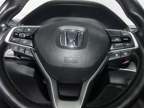 Used 2018 Honda Accord Sport image 30