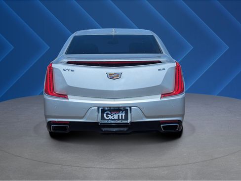 Used 2019 Cadillac XTS Luxury FWD image 4