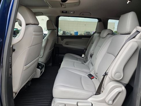 Used 2024 Honda Odyssey Touring image 14