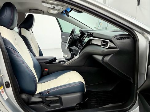 Certified 2018 Toyota Camry LE FWD image 17