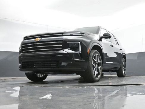 New 2026 Chevrolet Traverse High Country w/ LPO, Floor Liner Package image 9