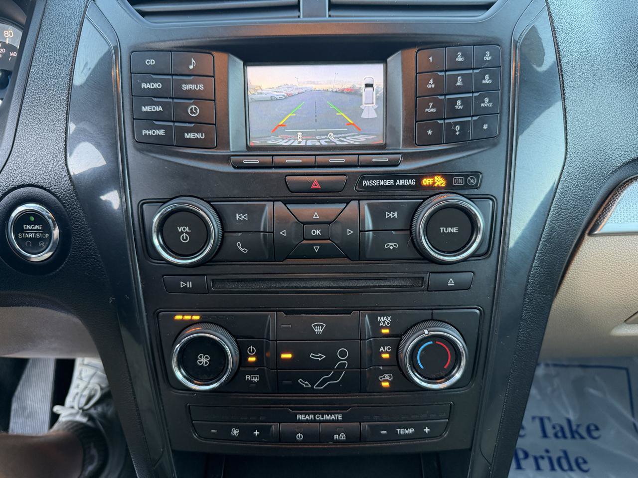 Used 2017 Ford Explorer XLT AWD/4WD image 32