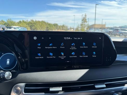 Certified 2025 Hyundai Palisade Calligraphy image 17