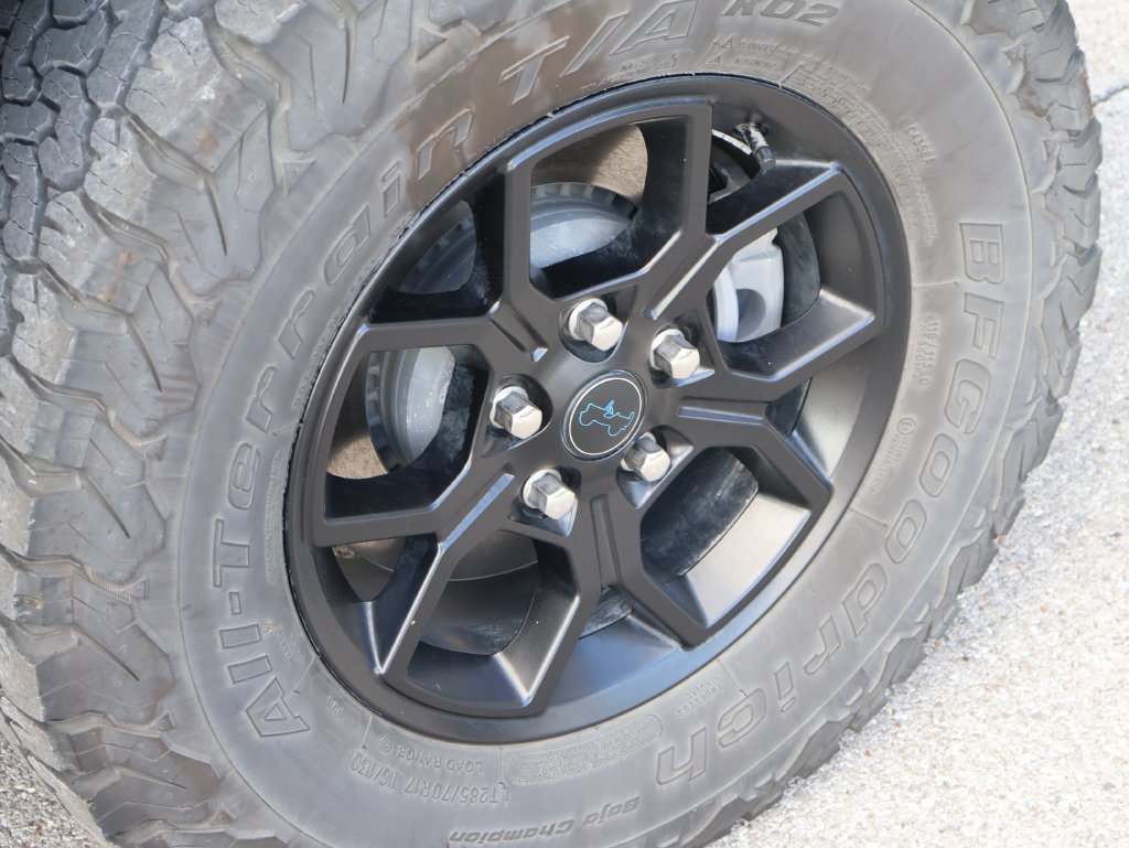 Used 2024 Jeep Wrangler Unlimited AWD/4WD image 38