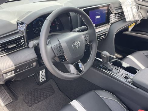 New 2026 Toyota Camry SE image 10
