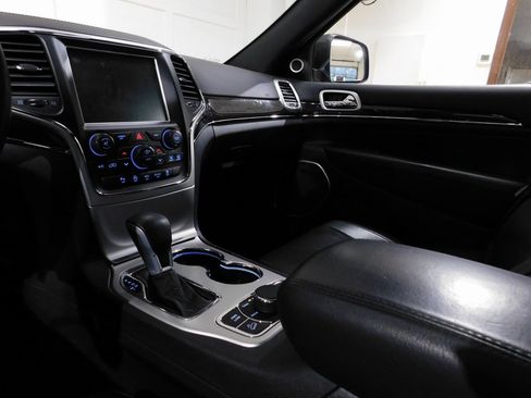 Used 2016 Jeep Grand Cherokee Overland w/ Advanced Technology Group image 72