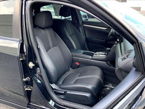 Used 2019 Honda Civic Sport image 6