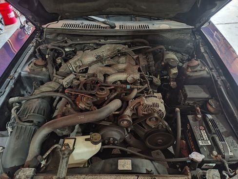 Used 2000 Ford Mustang Convertible RWD image 9