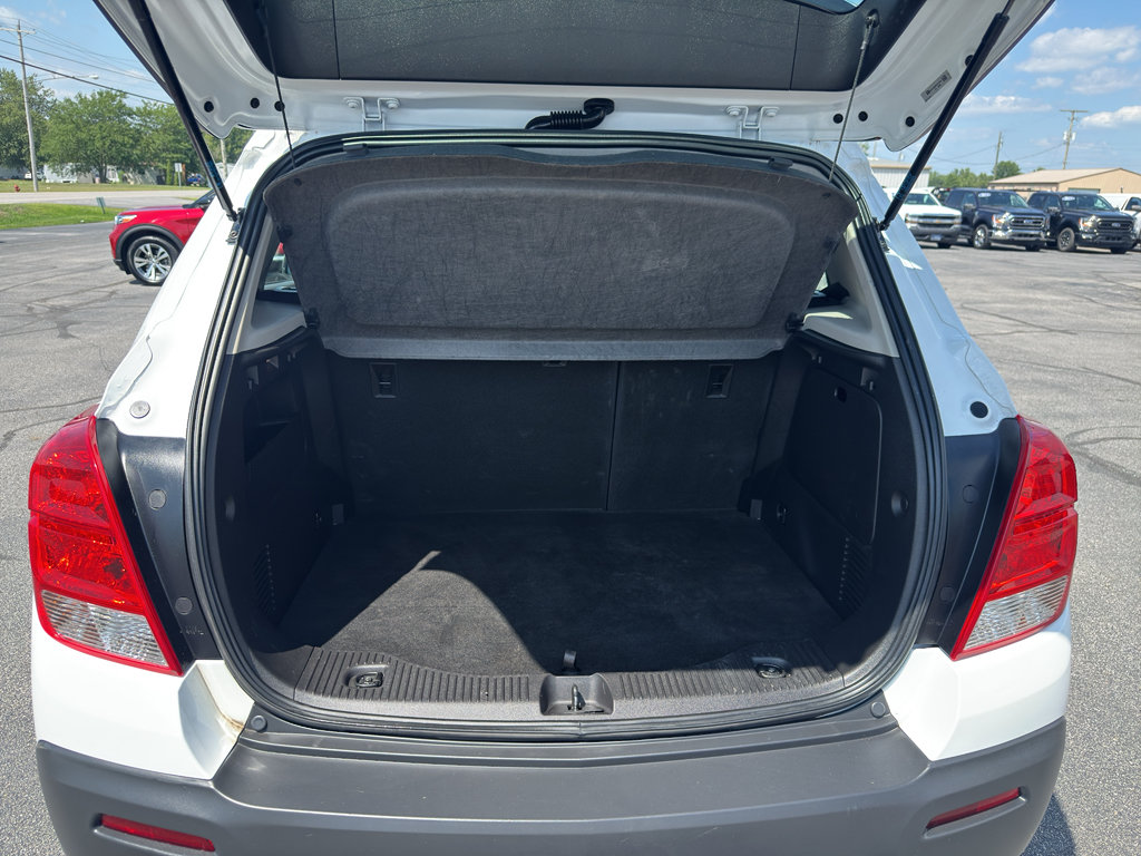 Used 2016 Chevrolet Trax LS AWD/4WD image 8