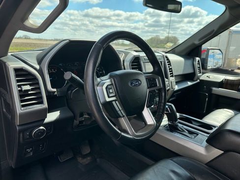 Used 2020 Ford F150 Lariat AWD/4WD image 12