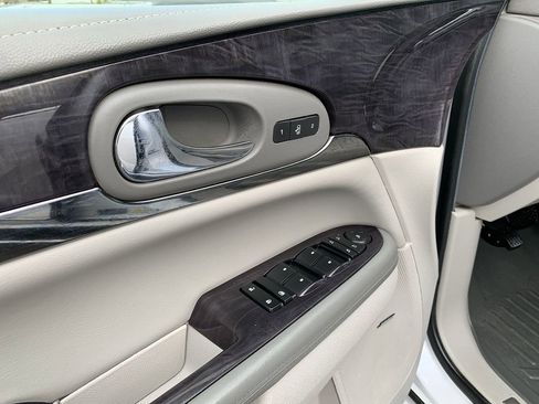 Used 2017 Buick Enclave Premium w/ Experience Buick Package image 17