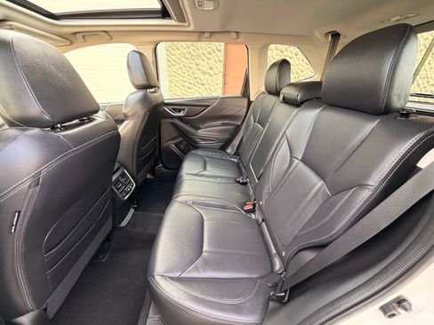 Used 2022 Subaru Forester Touring AWD/4WD image 18